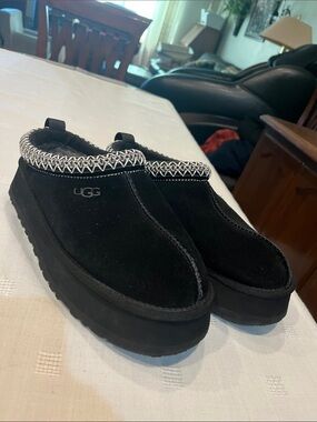 UGG Tasman Platform Slipper 1122553 Women’s size 9